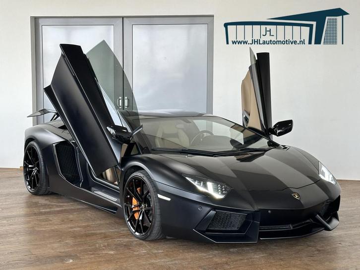 Lamborghini Aventador *6.5 V12*50th*CAPRISTO*SENSONUM*GLAS*C, Auto's, Lamborghini, Bedrijf, Te koop, Aventador, 4x4, ABS, Airbags
