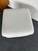 Witte poef met opbergruimte, Ophalen, Minder dan 50 cm, Gebruikt, Vierkant