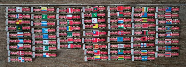 59 sigarenbandjes Brand-Wit Sigaar, Verzamelen, Rookartikelen, Aanstekers en Luciferdoosjes, Gebruikt, Sigarenbandjes, Ophalen of Verzenden