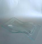 Glazen golvend schaal - Uniek design, Schaal, Ophalen of Verzenden, Overige vormen, Glas