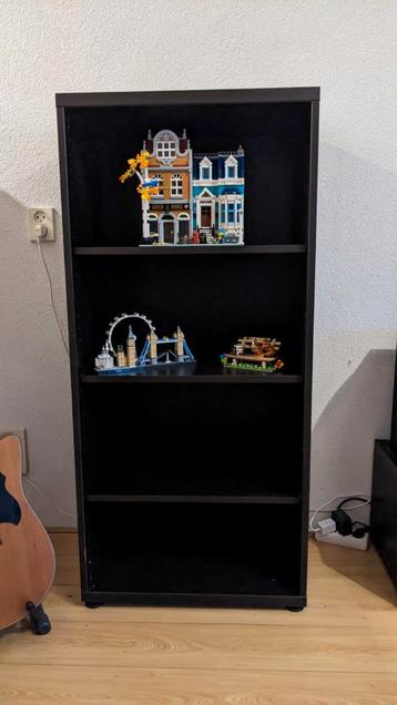 2 IKEA Besta boekenkasten beschikbaar voor biedingen