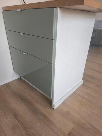 IKEA keuken lade met eiken blad beschikbaar voor biedingen
