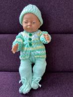 Mooie Babypop met Gebreide Kleding, Ophalen of Verzenden, Zo goed als nieuw, Babypop