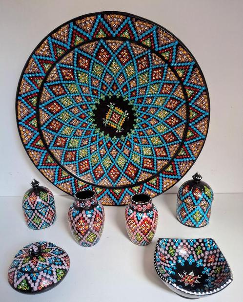 Aardewerk mooie schaal, incl 3 potjes, 2 vaasjes & schaaltje, Antiek en Kunst, Antiek | Keramiek en Aardewerk, Ophalen