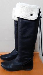 CA'SHOTT, hoge zwart leren laarzen met bontrand, mt. 39, Hoge laarzen, Zwart, Ophalen of Verzenden, Zo goed als nieuw