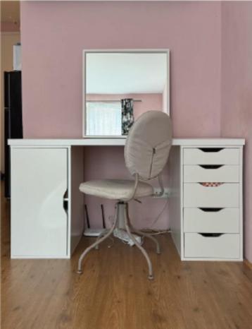 Ikea kaptafel set  beschikbaar voor biedingen