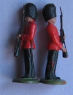 van Britains Ltd. - 2 Engelse Royal Guards popjes, Gebruikt, Verzenden