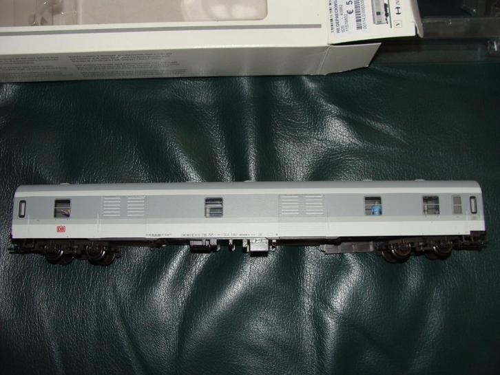 MARKLIN Gepäckwagen Dms 905, Hobby en Vrije tijd, Modeltreinen | H0, Nieuw, Wagon, Wisselstroom, Märklin, Ophalen of Verzenden