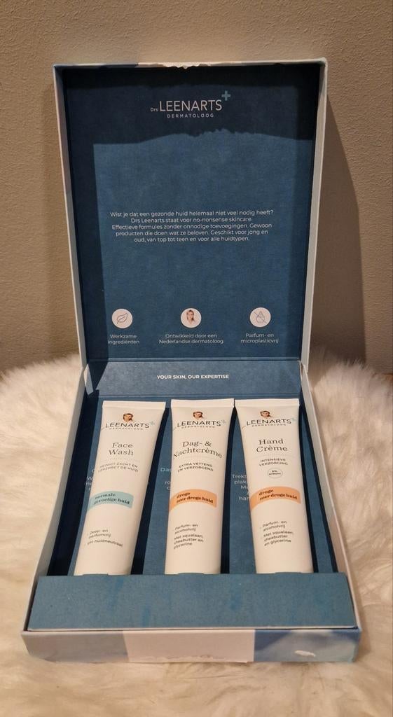 Drs leenarts dermatoloog pakketje nieuw., Ophalen of Verzenden, Nieuw, Gehele gezicht, Verzorging