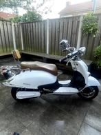 Witte retro elektrische scooter (Nonoiz), Ophalen, Overige modellen, Maximaal 45 km/u, Elektrisch