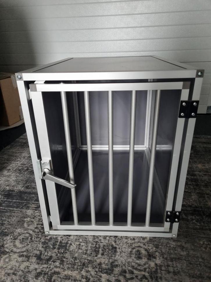 Hundos Hondenbench model DK maat S BxDxH - 52x76x61, Dieren en Toebehoren, Hondenbenches, Gebruikt, Ophalen