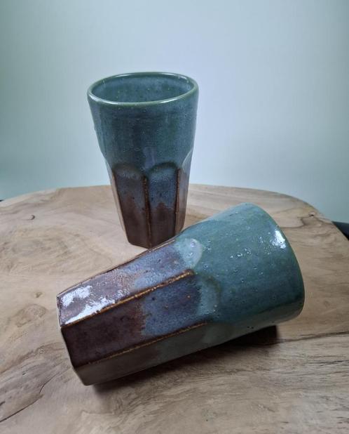 2 handgemaakte keramiek koffiebekers Forrest Large, Huis en Inrichting, Keuken | Servies, Nieuw, Kop(pen) en/of Schotel(s), Overige stijlen