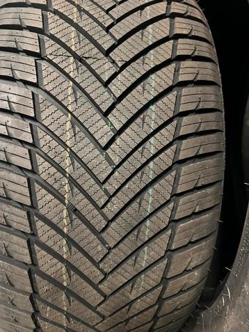 Twee all season autobanden 255/40/19 beschikbaar voor biedingen