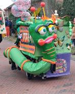 Carnaval loopgroep Rupsen & Vlinders prijswinnend & uniek!, Ophalen, Zo goed als nieuw, Carnaval