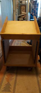 rijdende tafel voor mixer en  19 inch effect rack, Muziek en Instrumenten, Ophalen of Verzenden, Gebruikt, Overige instrumenten