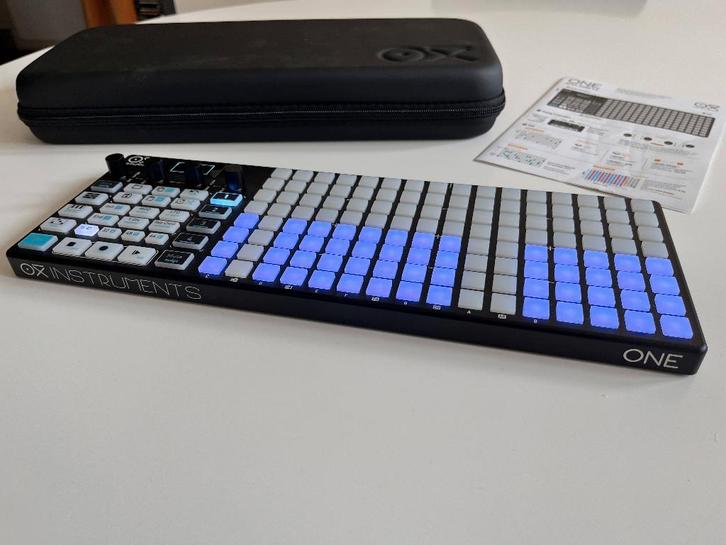 Oxi One sequencer, Muziek en Instrumenten, Midi-apparatuur, Zo goed als nieuw, Ophalen of Verzenden