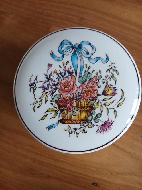 Villeroy & Boch bonbonnière, Antiek en Kunst, Antiek | Porselein, Ophalen of Verzenden