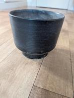 oude bloempot met moderne look, Gebruikt, Rond, Aardewerk, Tuin
