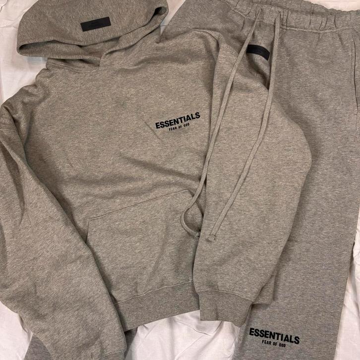 Essentials Fear of God Tracksuit - Dark Oatmeal - M, Kleding | Heren, Heren-kledingpakketten, Zo goed als nieuw, Maat 48/50 (M)