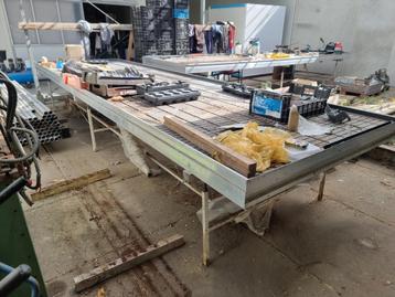 2 eb en vloed tafels 600cm bij 173 cm beschikbaar voor biedingen