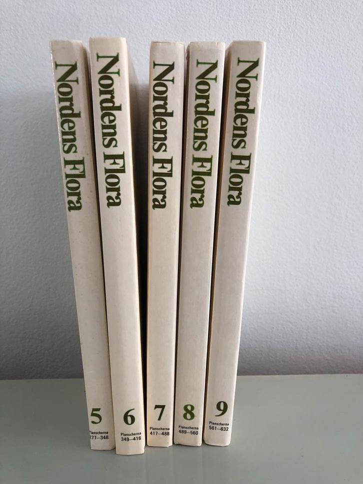 Diverse boeken Nordens Flora van CAM Lindman, Boeken, Natuur, Zo goed als nieuw, Bloemen, Planten en Bomen, Ophalen of Verzenden
