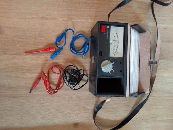 Vintage Neuberger Multimeter IM502 met Tas, Antiek en Kunst, Antiek | Gereedschap en Instrumenten, Ophalen of Verzenden