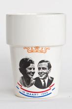 Beker t.e.v. huwelijk van Prinses Beatrix-Claus von Amsberg, Verzamelen, Koninklijk Huis en Royalty, Verzenden, Zo goed als nieuw