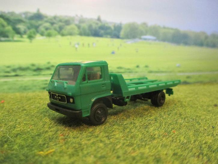 MAN-VW afsleepwagen / oprijwagen / berging - Herpa, Hobby en Vrije tijd, Modelauto's | 1:87, Zo goed als nieuw, Bus of Vrachtwagen