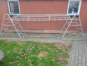 Aluminium werkstelling / trapeze bokken – 4 meter – netjes

 beschikbaar voor biedingen