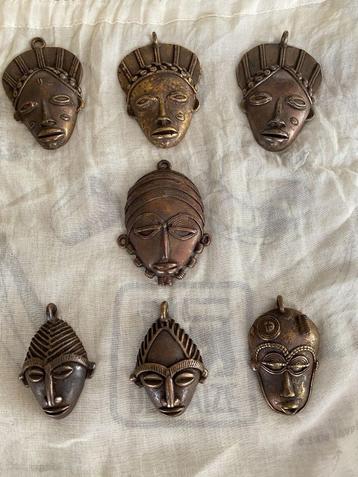 7 BRONZEN DOGON MASKERS beschikbaar voor biedingen
