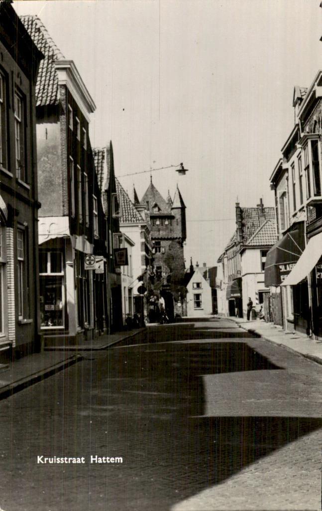 Hattem - Kruisstraat, Verzamelen, Ansichtkaarten | Nederland, Ongelopen, Gelderland, Voor 1920, Ophalen of Verzenden