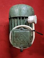 Elektromotor VEM 220V, Doe-het-zelf en Verbouw, Ophalen of Verzenden, Elektromotor
