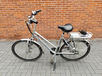 Nette sportieve Trek Navigator t700 bionx e-bike (5900km) beschikbaar voor biedingen