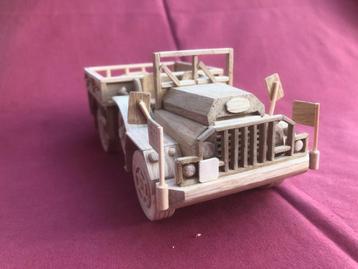 Nederlands legervoertuig DAF model YA 126 it de jaren 60tig beschikbaar voor biedingen