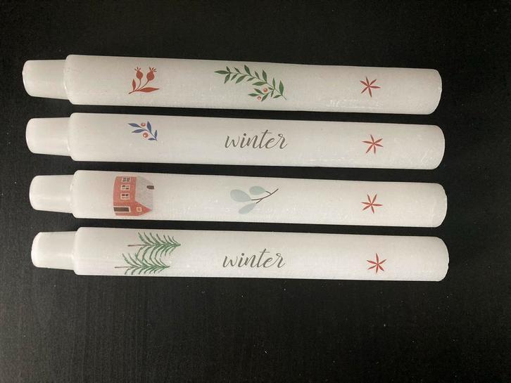 Rustieke Winter Dinerkaarsen - Handgedecoreerd in kleur, Huis en Inrichting, Woonaccessoires | Kandelaars en Kaarsen, Nieuw, Kaars