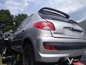 Peugeot 206 plus 1.4 benzine in onderdelen  beschikbaar voor biedingen