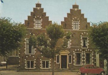 SLOTEN Gevels N.H. Pastorie met Citroën 2 CV  beschikbaar voor biedingen