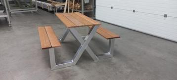 Robuuste industriële aluminium picknick tafel beschikbaar voor biedingen