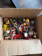 175 vintage sleutelhangers jaren '60, '70, '80 uniek, Ophalen, Gebruikt