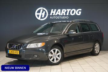 Volvo V70 2.0F Momentum + TREKHAAK / STOELVERWARMING / XENON beschikbaar voor biedingen