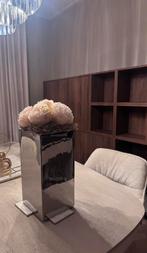 Vaas inclusief bloemen, Huis en Inrichting, Woonaccessoires | Zuilen en Pilaren, Ophalen, Zo goed als nieuw