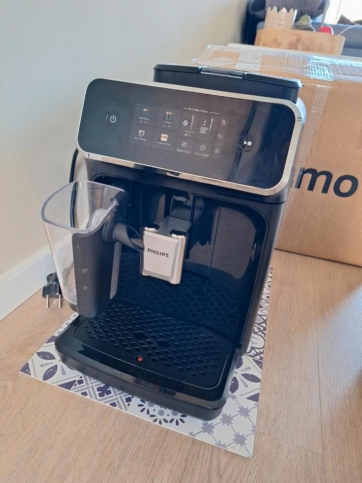 Philips 2200 Volautomatische Espressomachine, Witgoed en Apparatuur, Koffiezetapparaten, Zo goed als nieuw, Koffiebonen, Espresso apparaat