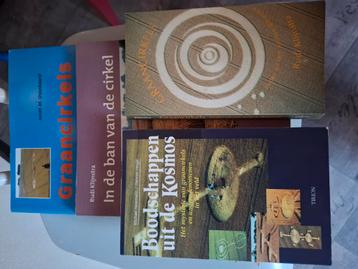 Graancirkels 4 boeken. Verzending afhankelijk van pakket. beschikbaar voor biedingen