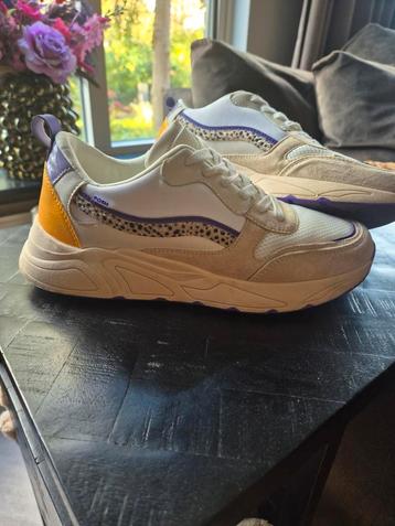 Posh sneakers maat 40 ( 41) wit paars geel  beschikbaar voor biedingen