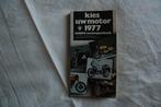 KNMV Moterjaar boek kies uw auto, Ophalen of Verzenden, Zo goed als nieuw, Merk of Model