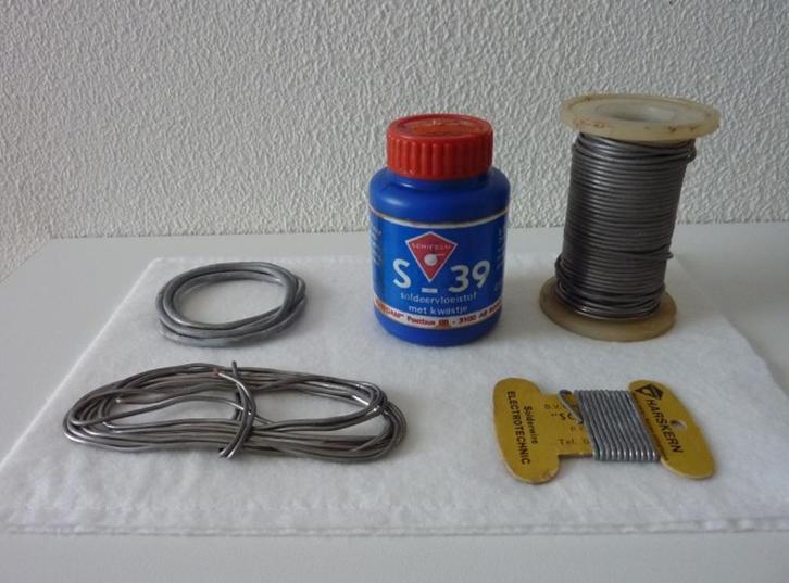soldeertin soldeer vloeistof verschillende diktes, Doe-het-zelf en Verbouw, Gereedschap | Handgereedschap, Ophalen