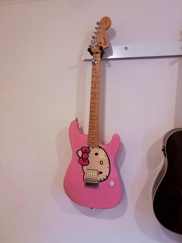Squier Hello Kitty Stratocaster gitaar beschikbaar voor biedingen