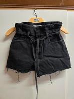 Bershka  spijkershort, Zwart, Zo goed als nieuw, W27 (confectie 34) of kleiner, Bershka
