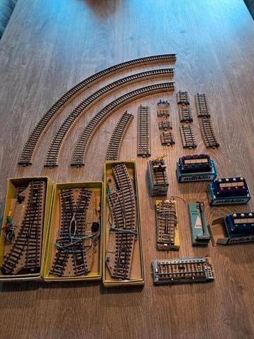 MARKLIN M RAILS DIVERSE beschikbaar voor biedingen