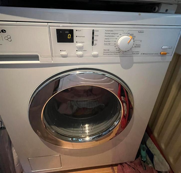 Miele wasmachine. Edition 111 W3164, Witgoed en Apparatuur, Wasmachines, Gebruikt, Voorlader, 6 tot 8 kg, 85 tot 90 cm, 1200 tot 1600 toeren